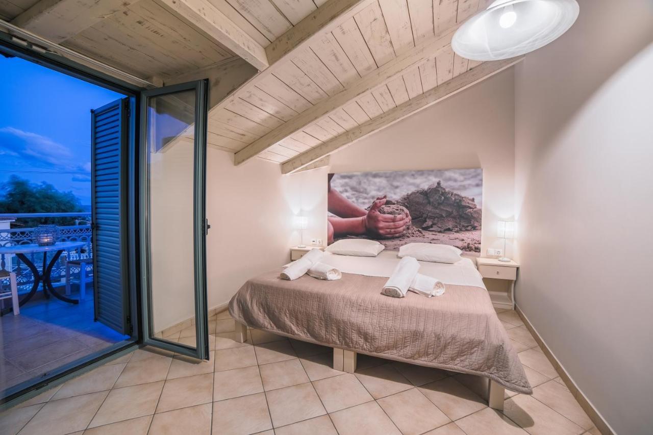 Pierros Hotel *